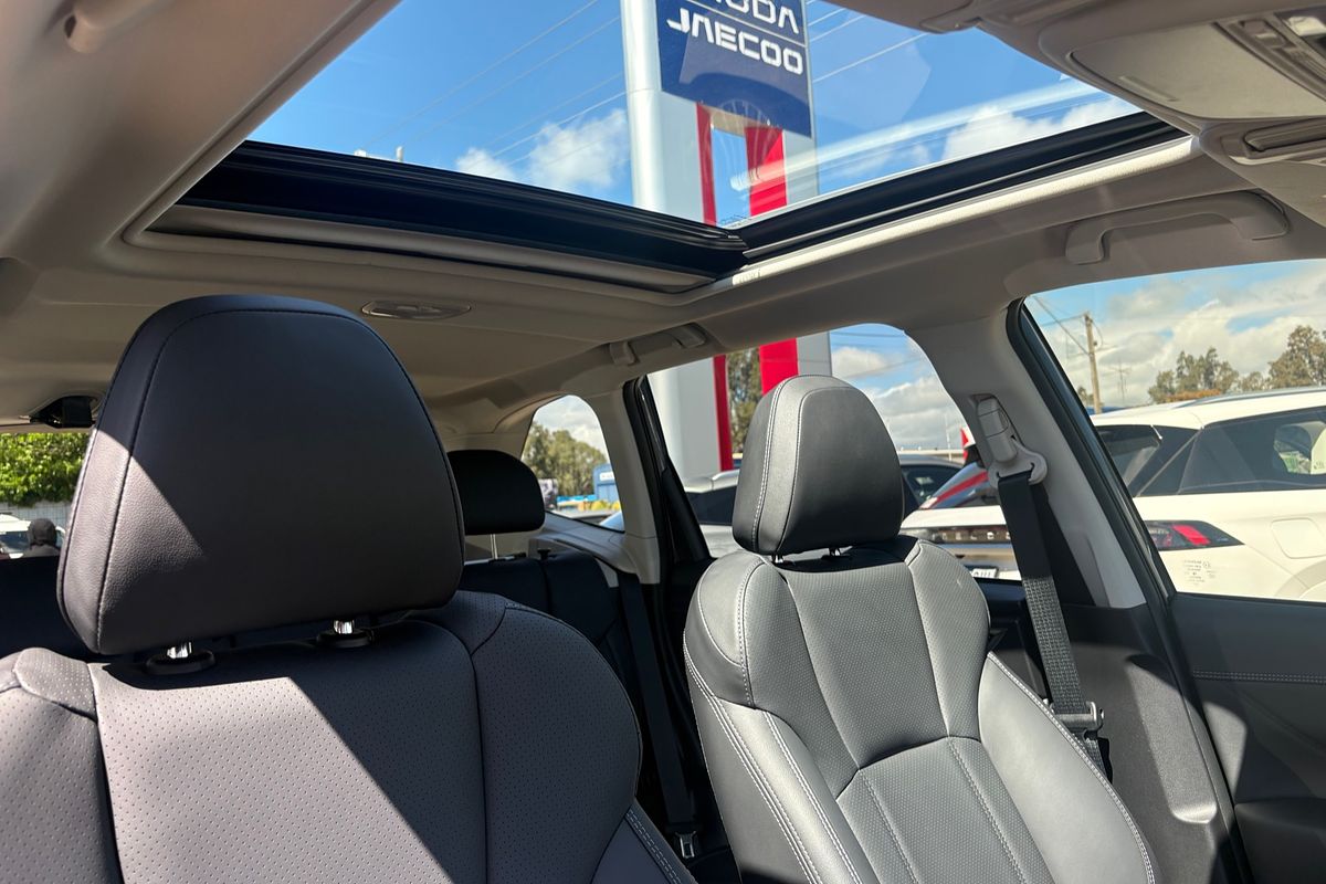 2025 Subaru Forester Hybrid S S5