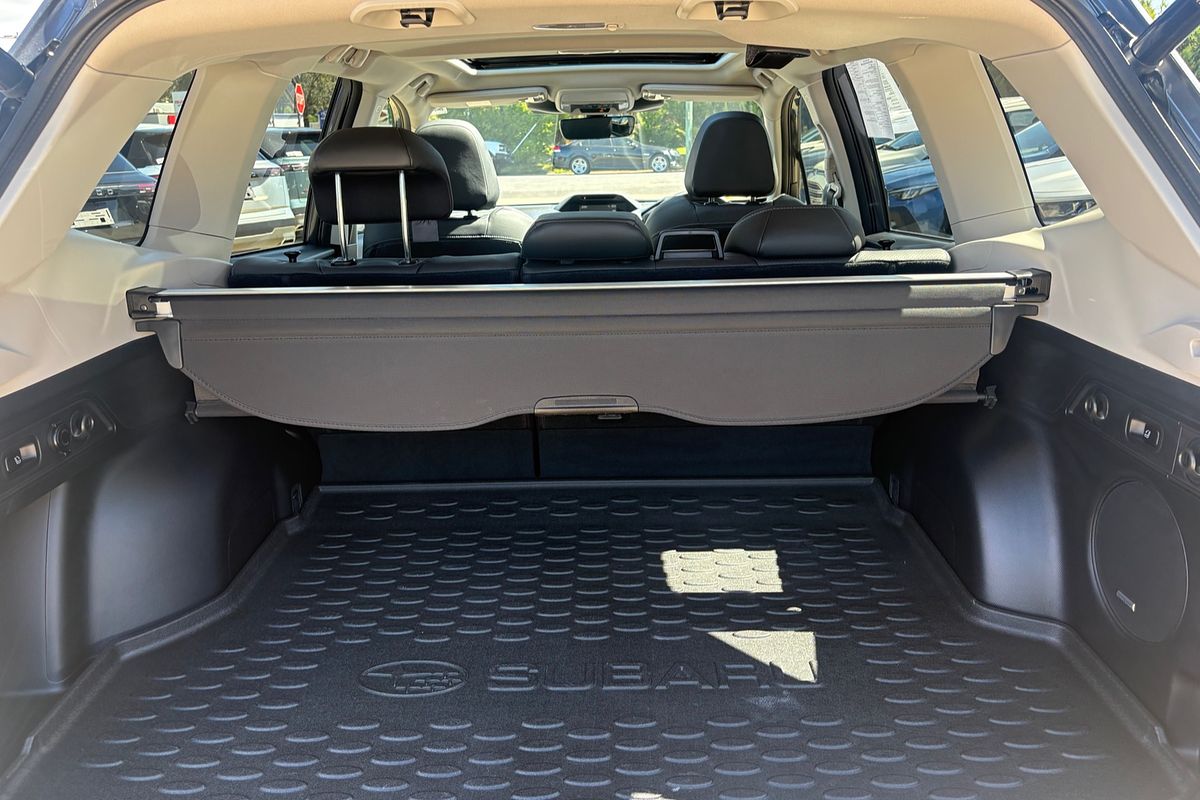 2025 Subaru Forester Hybrid S S5