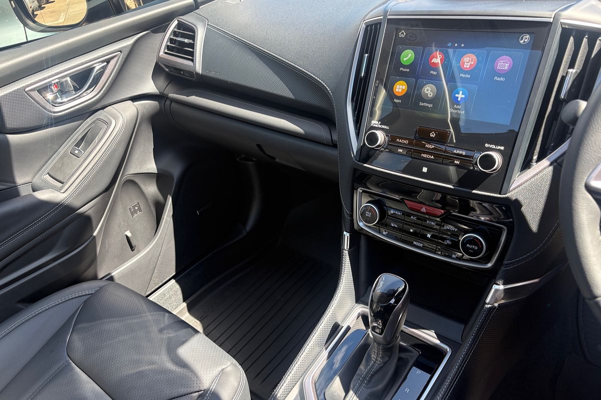 2025 Subaru Forester Hybrid S S5