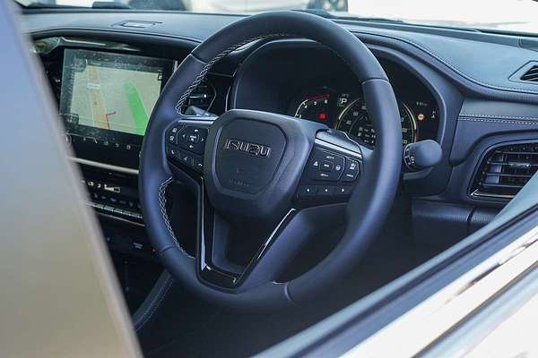 2025 Isuzu MU-X LS-T