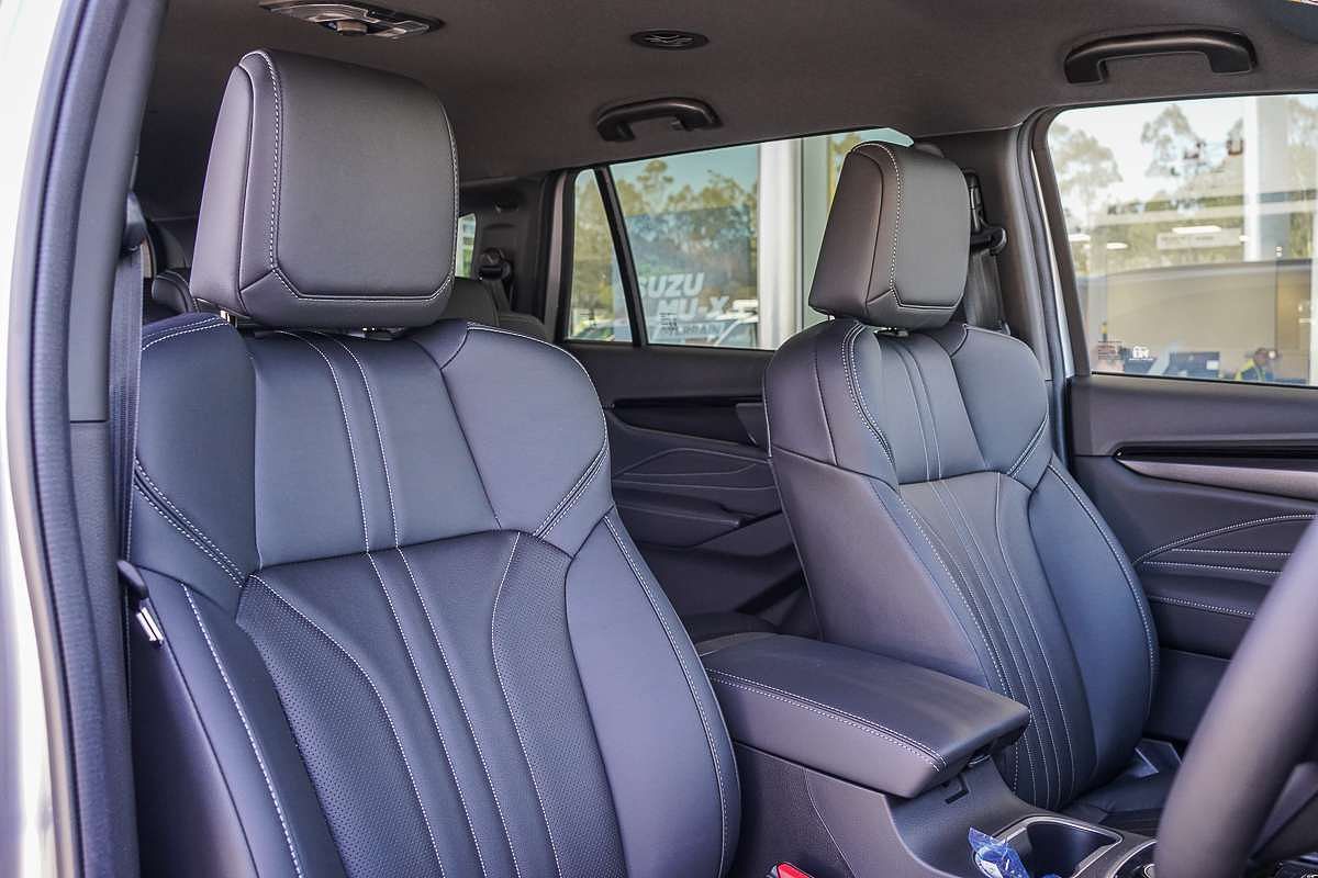 2025 Isuzu MU-X LS-T