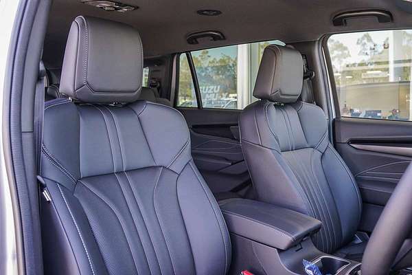 2025 Isuzu MU-X LS-T