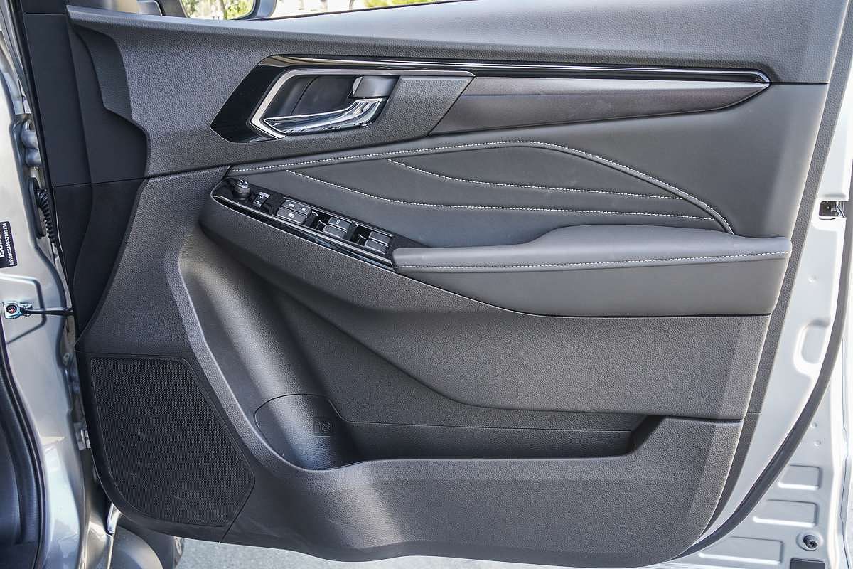 2025 Isuzu MU-X LS-T