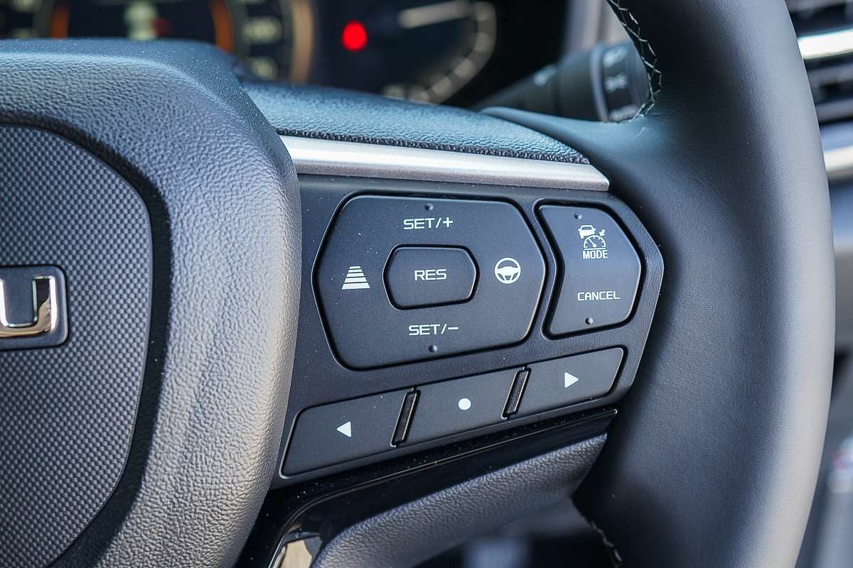 2025 Isuzu MU-X LS-T