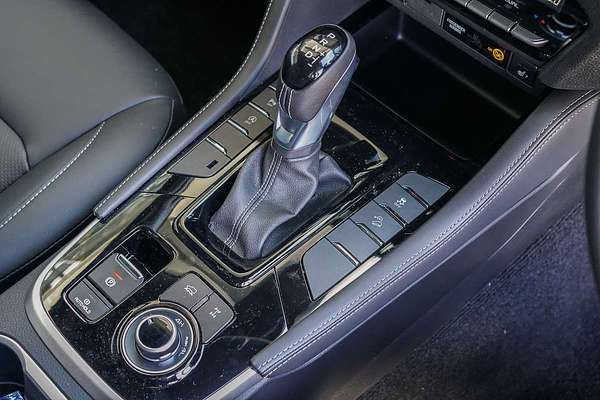 2025 Isuzu MU-X LS-T