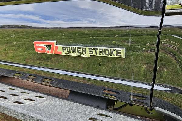 2024 Ford F350 Platinum Tremor 4X4