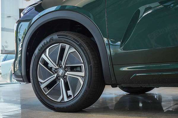 2025 Geely Starray EM-i Complete P145