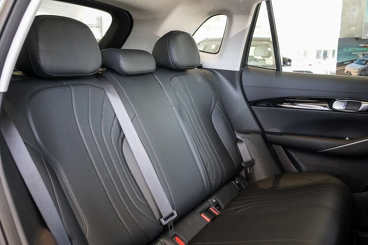 2025 Geely Starray EM-i Complete P145