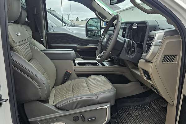 2025 Ford F350 Platinum 4X4