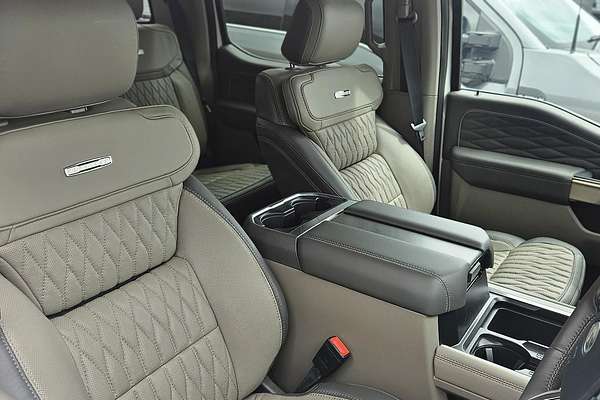 2025 Ford F350 Platinum 4X4