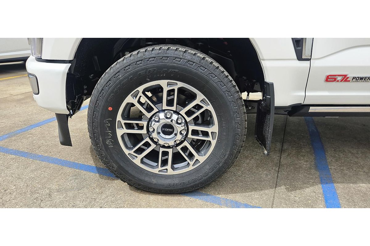 2025 Ford F350 Platinum 4X4