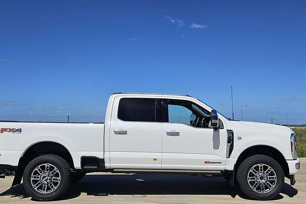 2025 Ford F350 Platinum 4X4