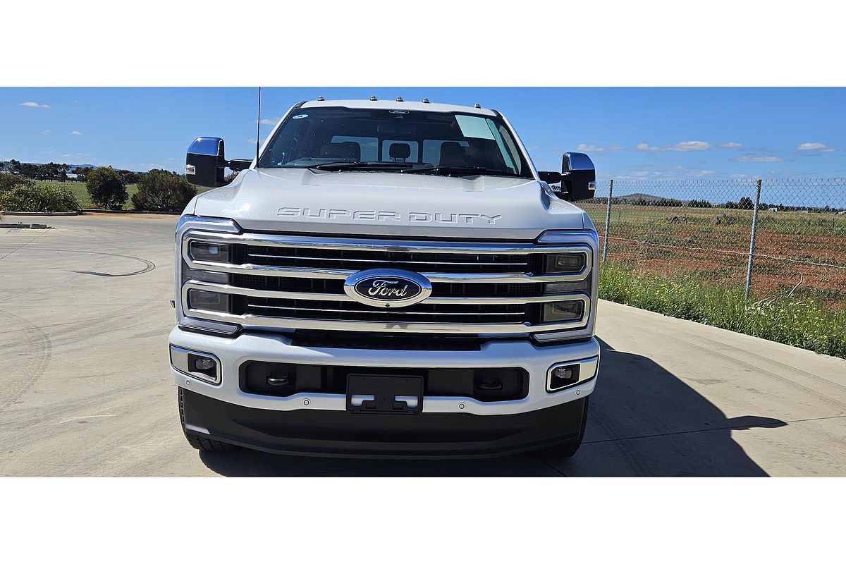 2025 Ford F350 Platinum 4X4