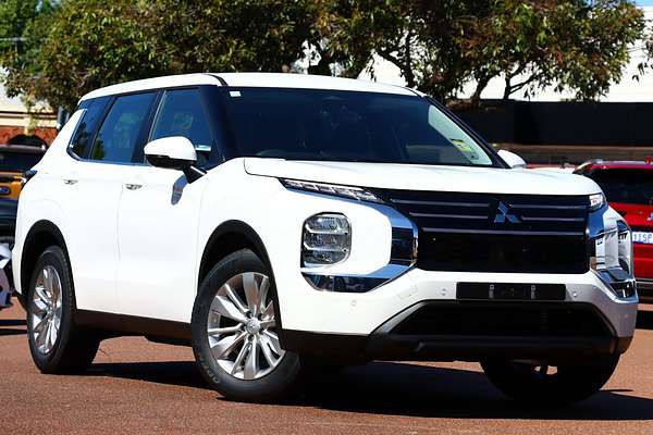 2025 Mitsubishi Outlander ES ZM