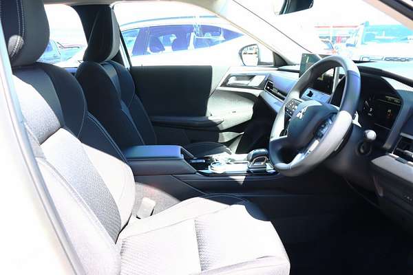 2025 Mitsubishi Outlander ES ZM