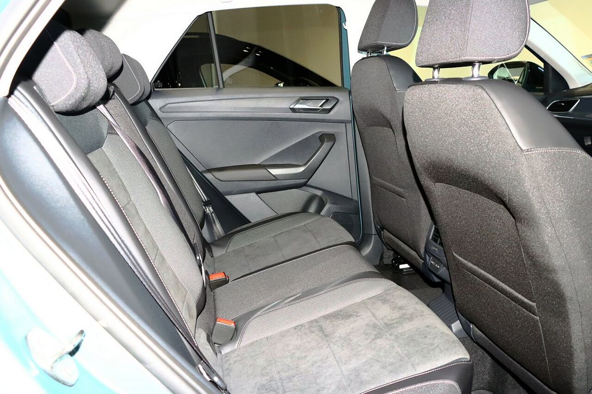 2025 Volkswagen T-Roc 110TSI Style D11