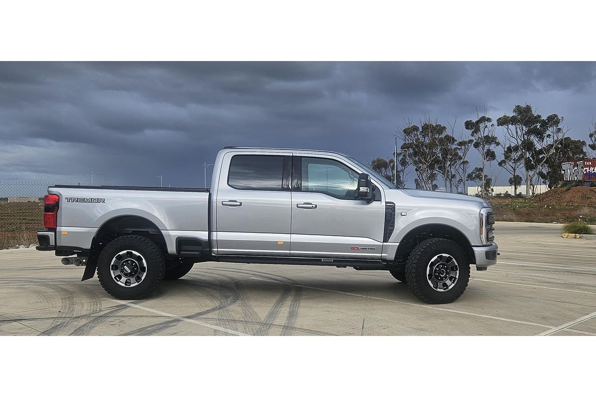 2023 Ford F350 Lariat 4X4