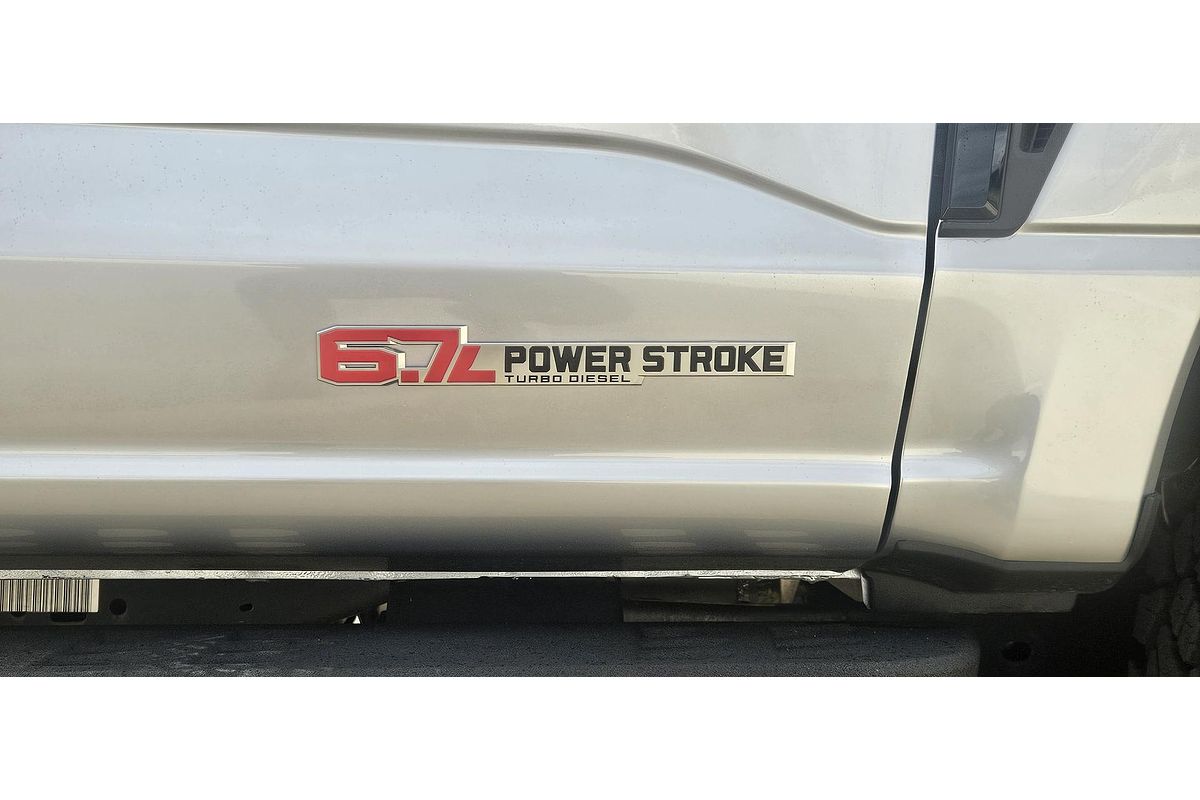 2023 Ford F350 Lariat 4X4