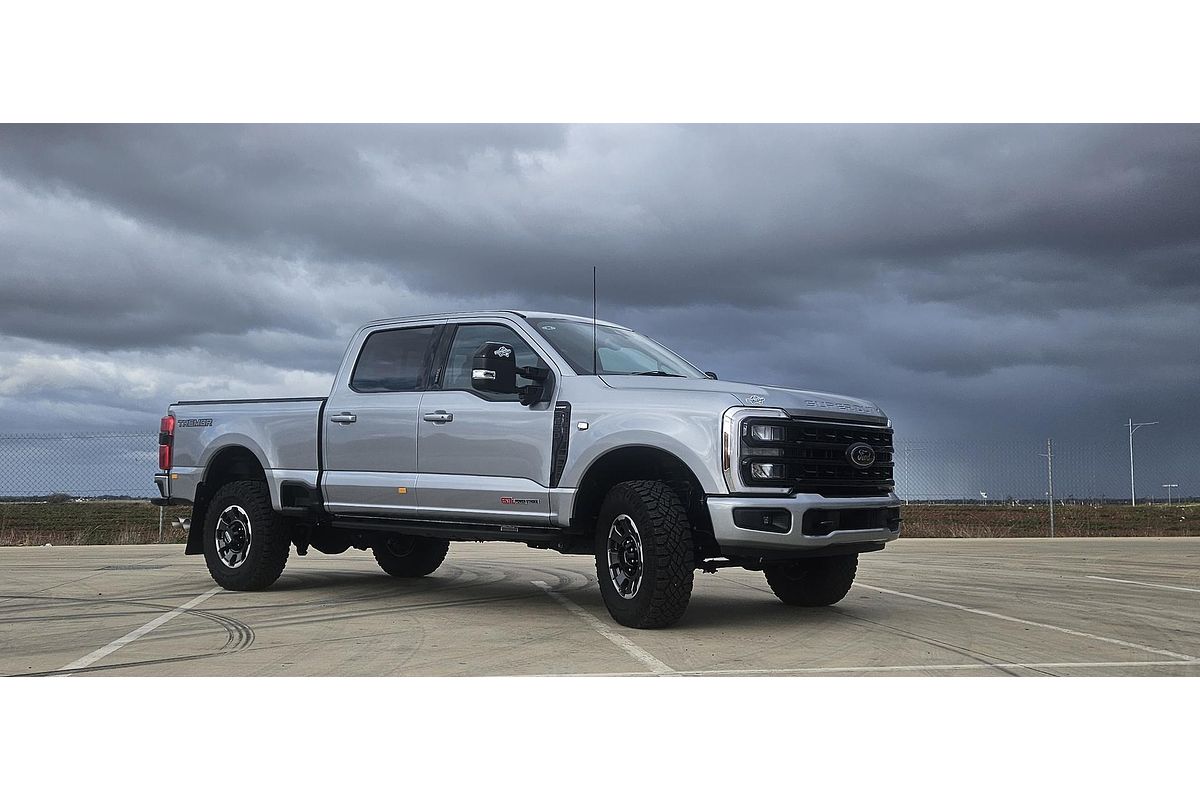 2023 Ford F350 Lariat 4X4