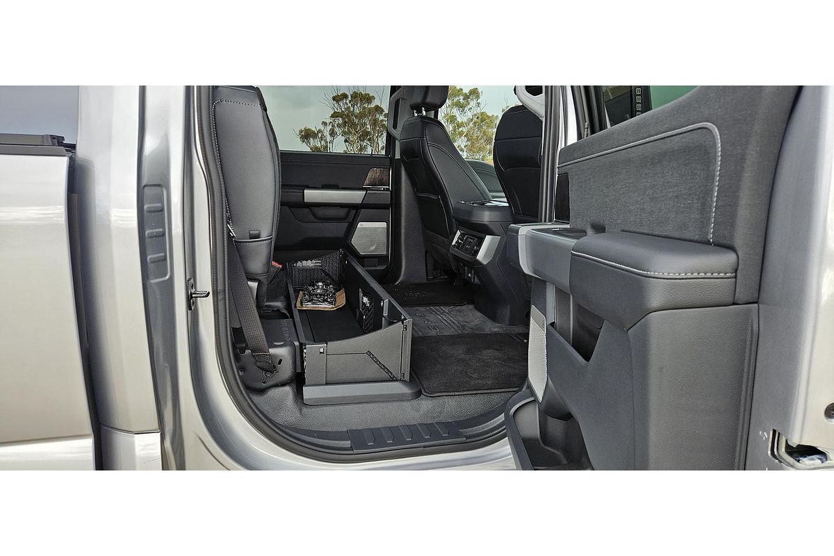 2023 Ford F350 Lariat 4X4