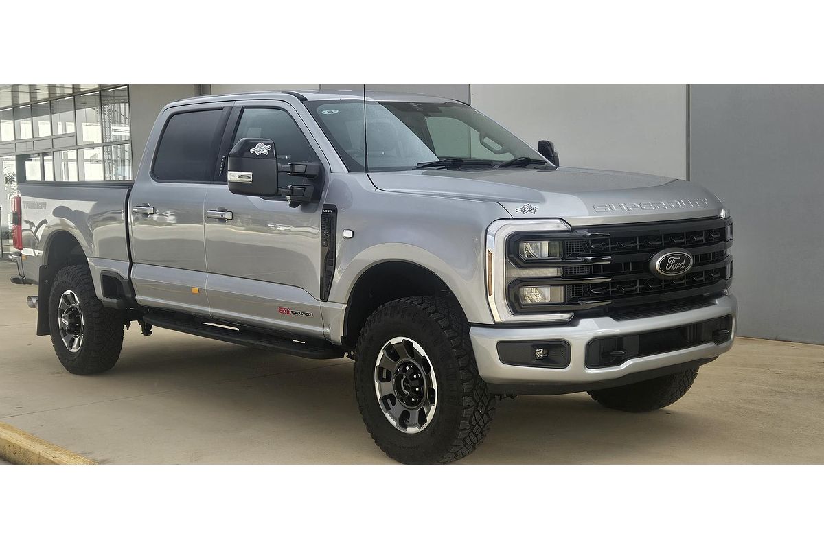 2023 Ford F350 Lariat 4X4