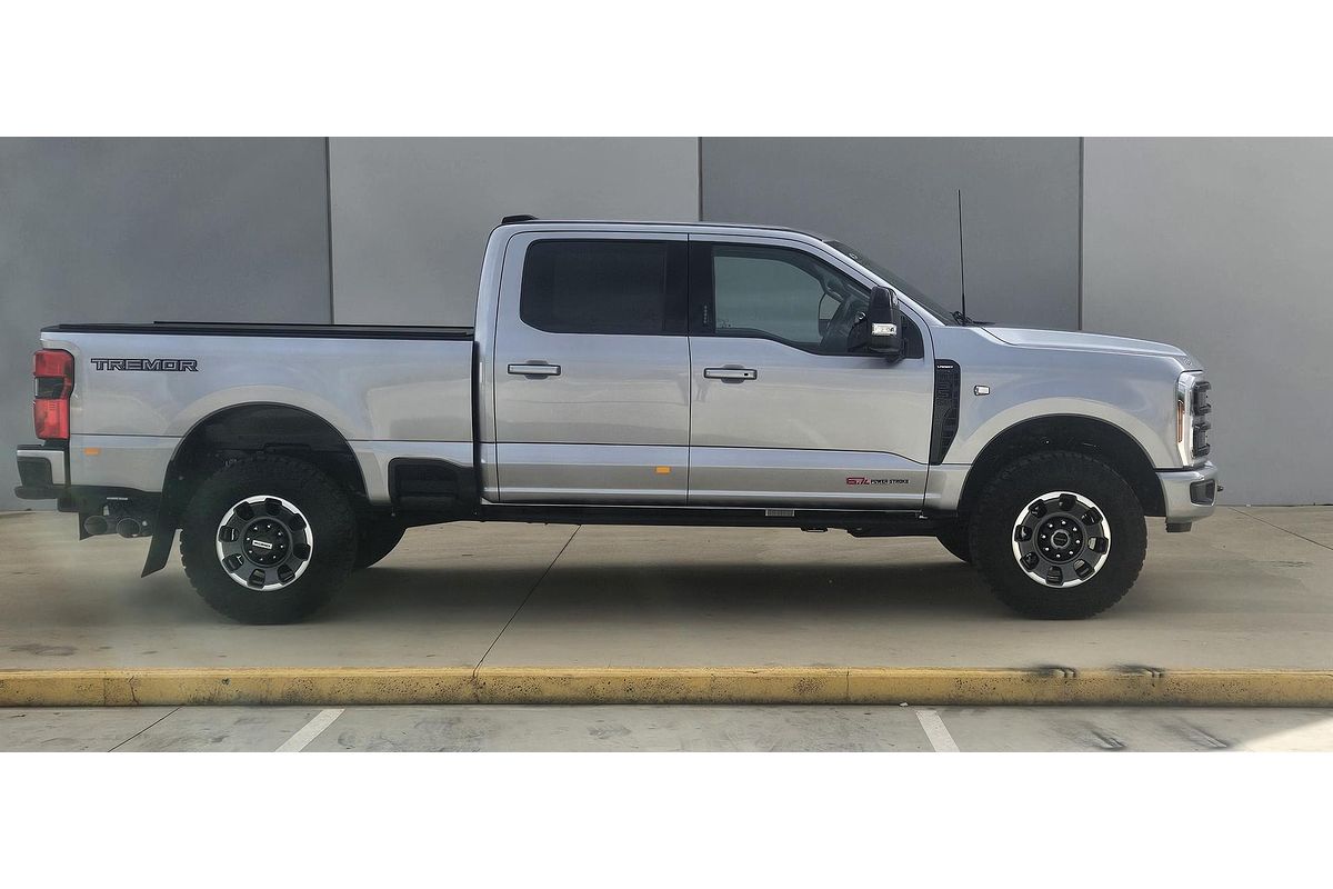 2023 Ford F350 Lariat 4X4