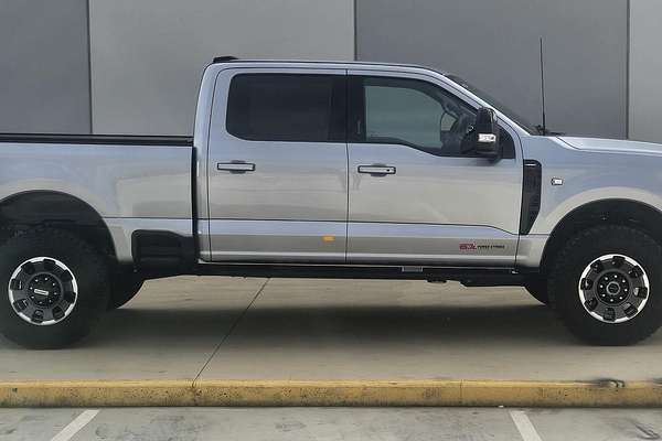 2023 Ford F350 Lariat 4X4