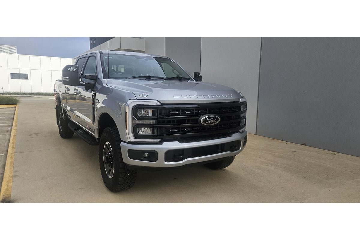 2023 Ford F350 Lariat 4X4