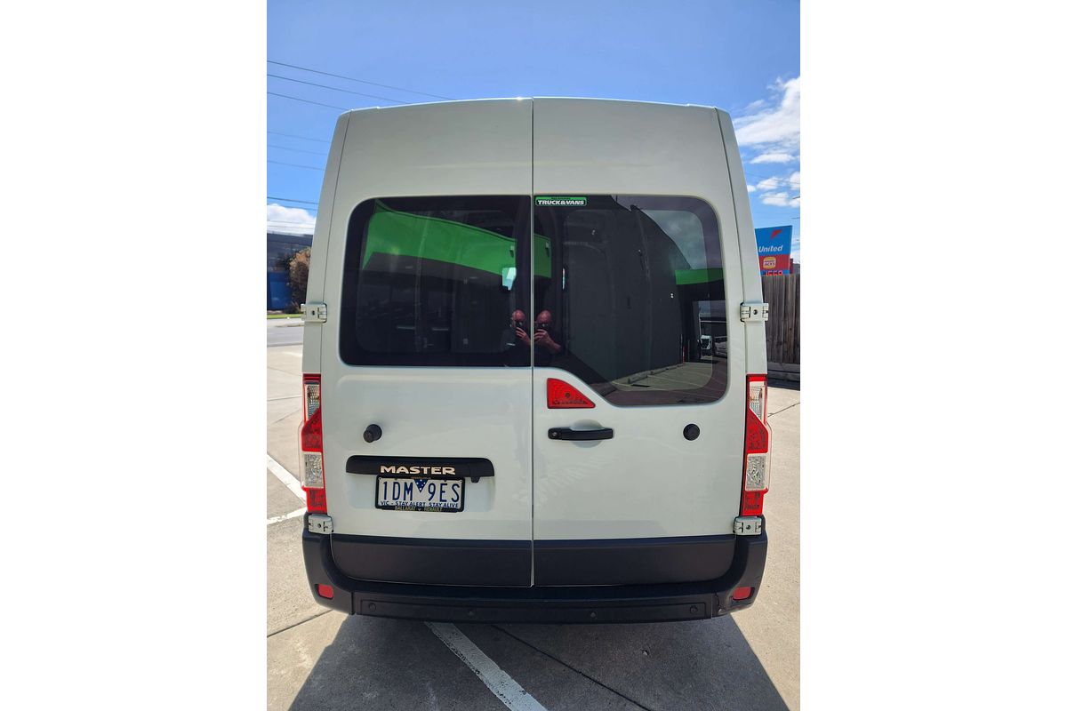 2014 Renault Master  X62 MWB Mid Roof