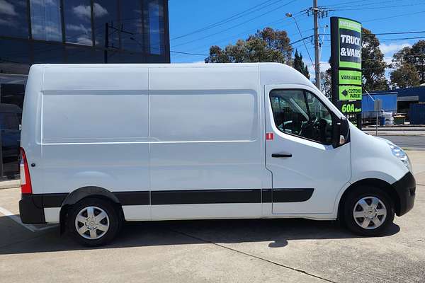 2014 Renault Master  X62 MWB Mid Roof