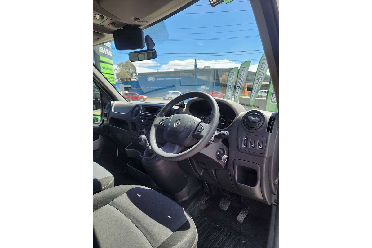 2014 Renault Master  X62 MWB Mid Roof