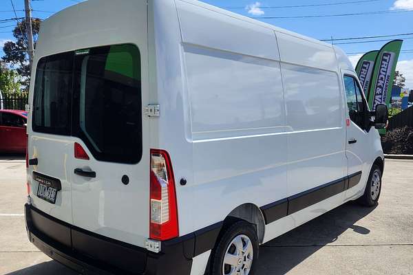 2014 Renault Master  X62 MWB Mid Roof