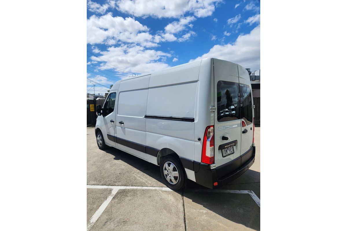 2014 Renault Master  X62 MWB Mid Roof