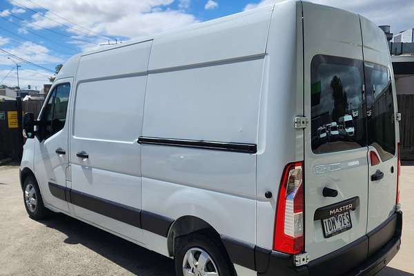 2014 Renault Master  X62 MWB Mid Roof