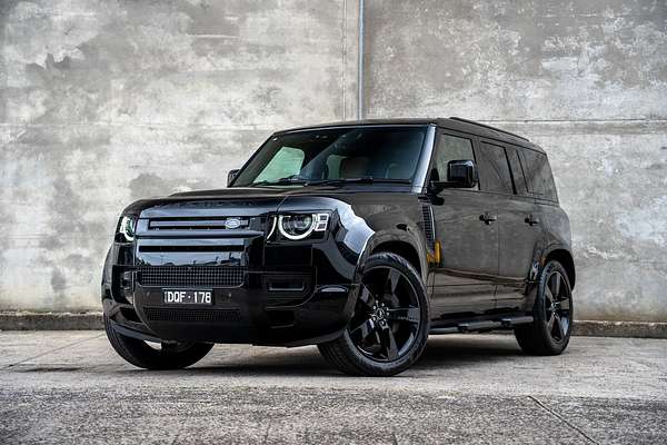 2025 Land Rover Defender 110 P400 X-Dynamic SE L663
