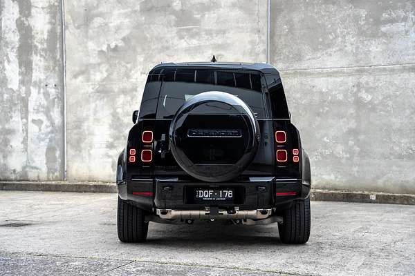 2025 Land Rover Defender 110 P400 X-Dynamic SE L663