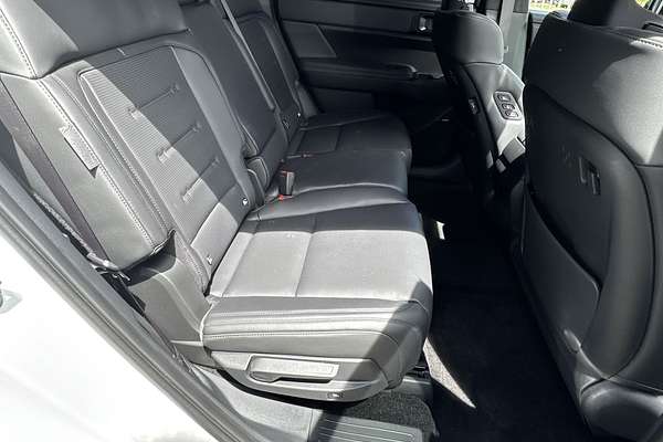 2025 Hyundai Santa Fe Hybrid Calligraphy MX5.V2