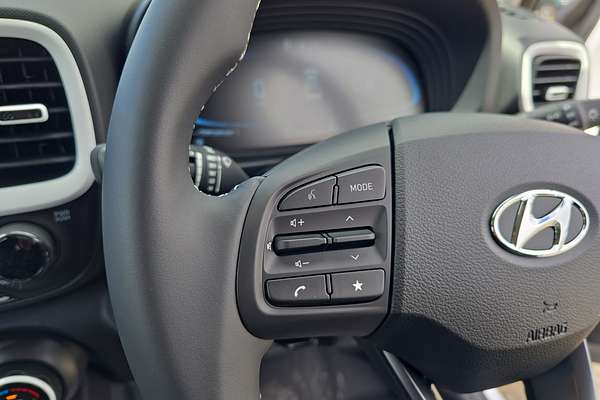 2025 Hyundai Venue Elite QX.V5