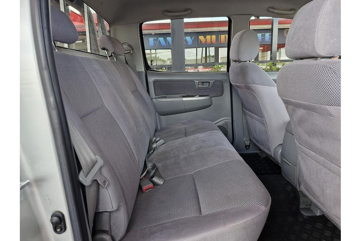 2005 Toyota Hilux SR5 KUN26R 4X4