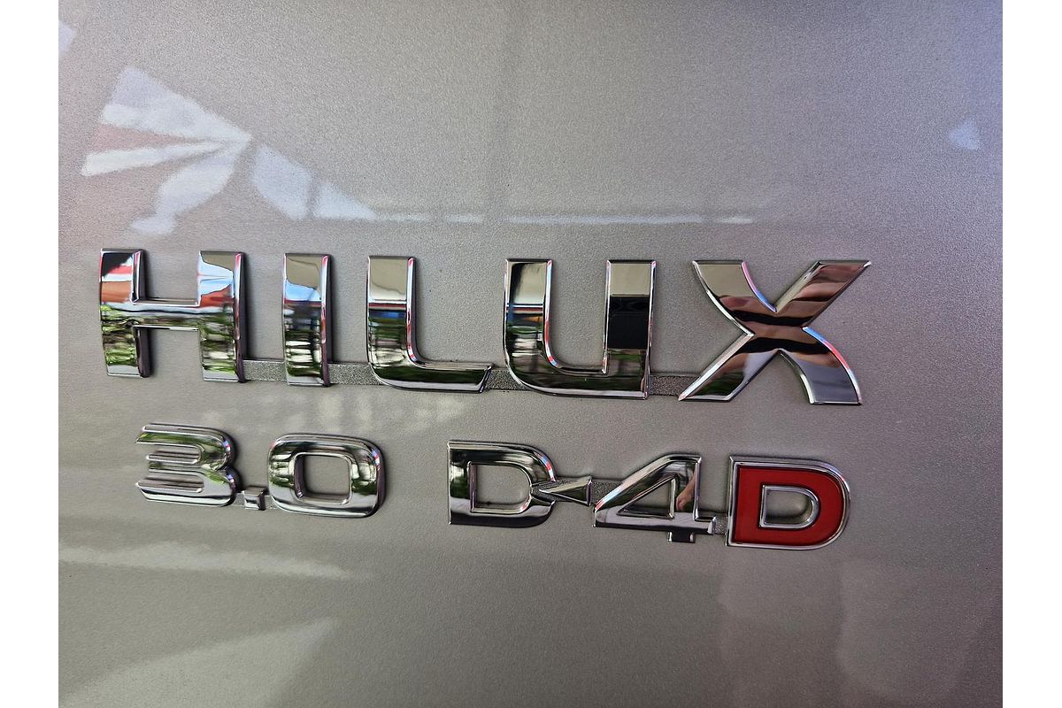 2005 Toyota Hilux SR5 KUN26R 4X4