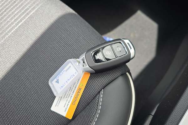 2025 Hyundai Venue Elite QX.V5