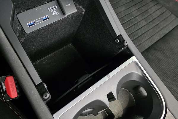 2019 Land Rover Discovery SD4 S Series 5