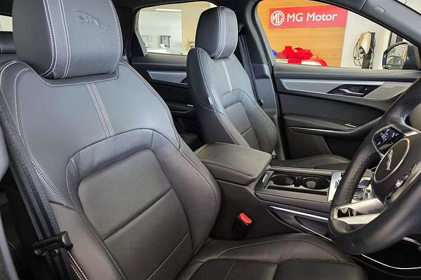 2023 Jaguar F-PACE P250 R-Dynamic S X761