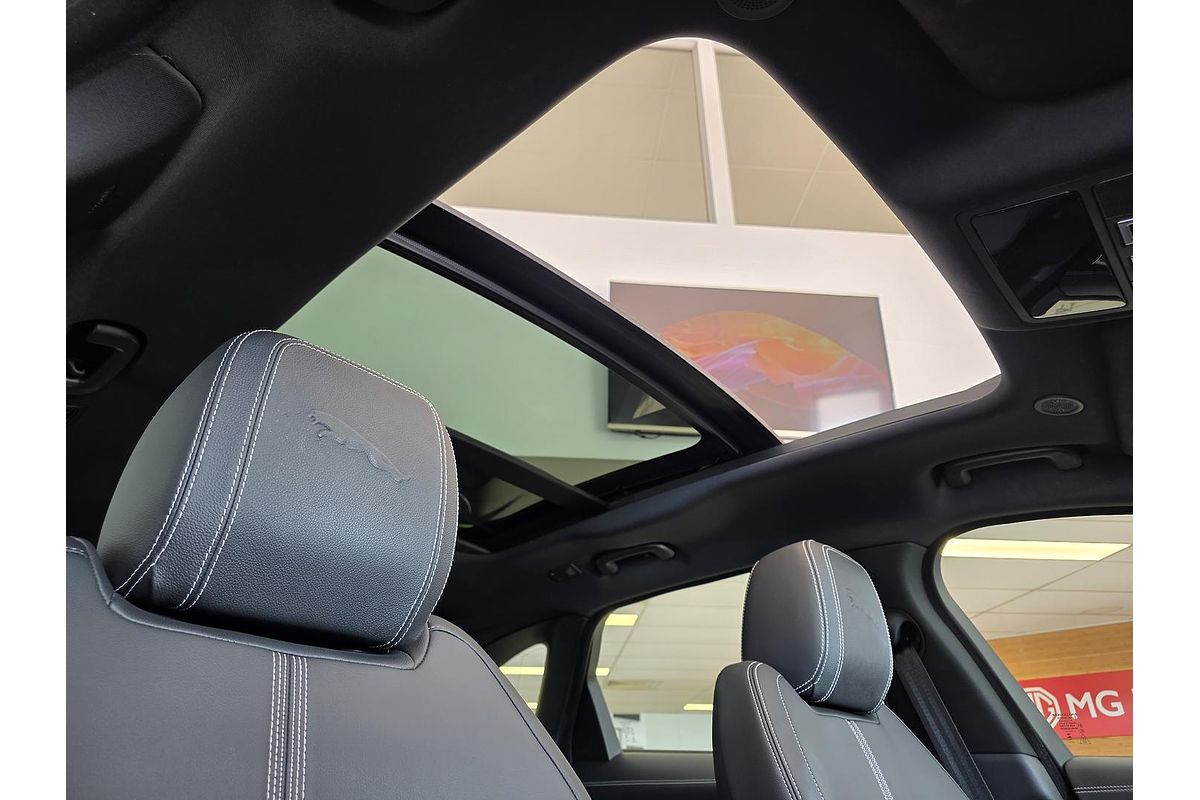 2023 Jaguar F-PACE P250 R-Dynamic S X761