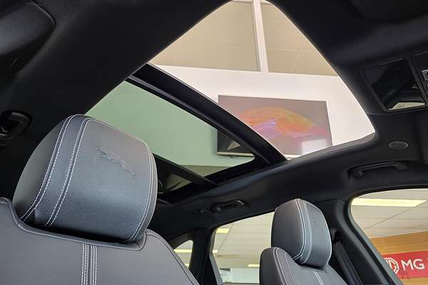 2023 Jaguar F-PACE P250 R-Dynamic S X761