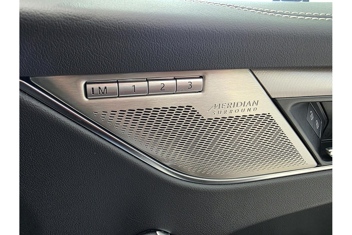 2023 Jaguar F-PACE P250 R-Dynamic S X761