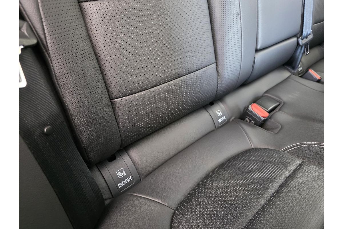 2023 Jaguar F-PACE P250 R-Dynamic S X761