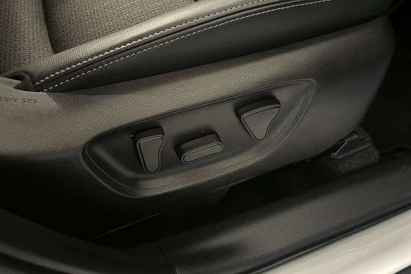 2023 Toyota Yaris Cross Urban MXPJ10R