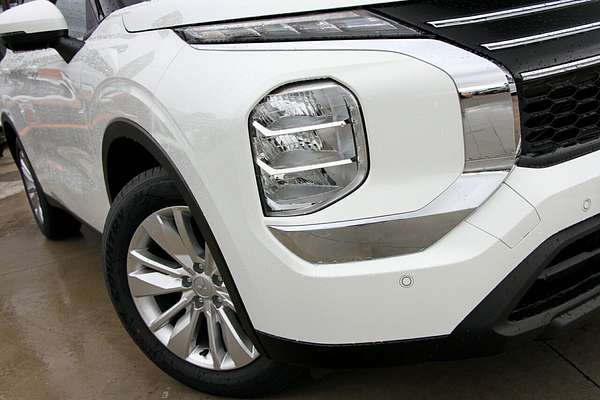 2025 Mitsubishi Outlander ES ZM