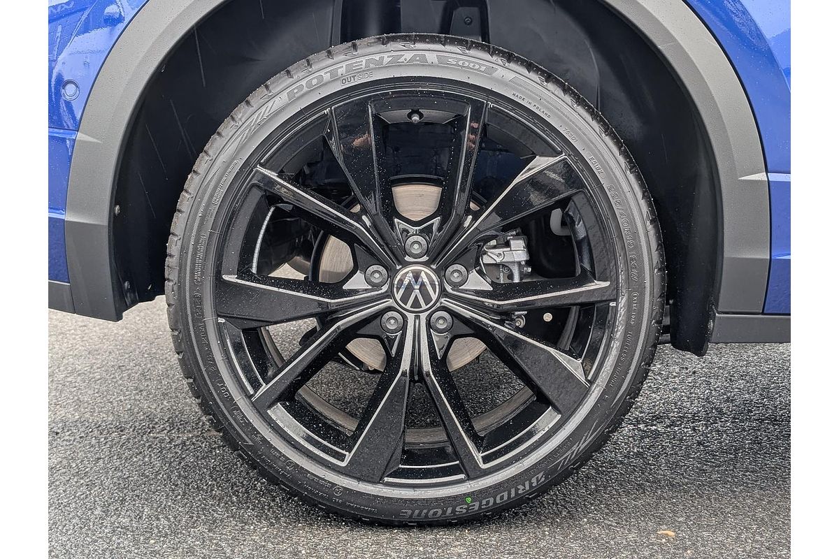 2025 Volkswagen T-Roc 140TSI R-Line D11
